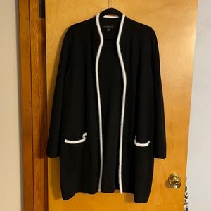 🖤🤍 Alfani - 2XL- black with white trim jacket